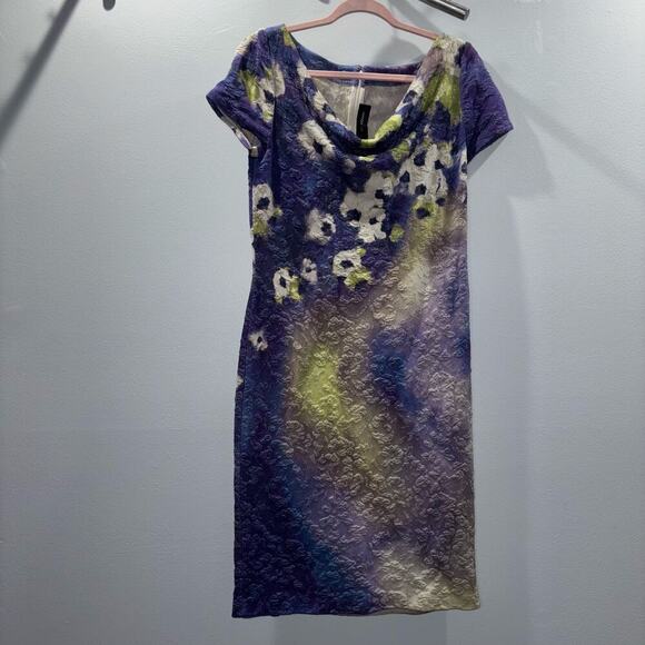 St. John Purple Floral Textured Knit Sheath Short Sleeve Cocktail Dress – Size 8 - Picture 3 of 16